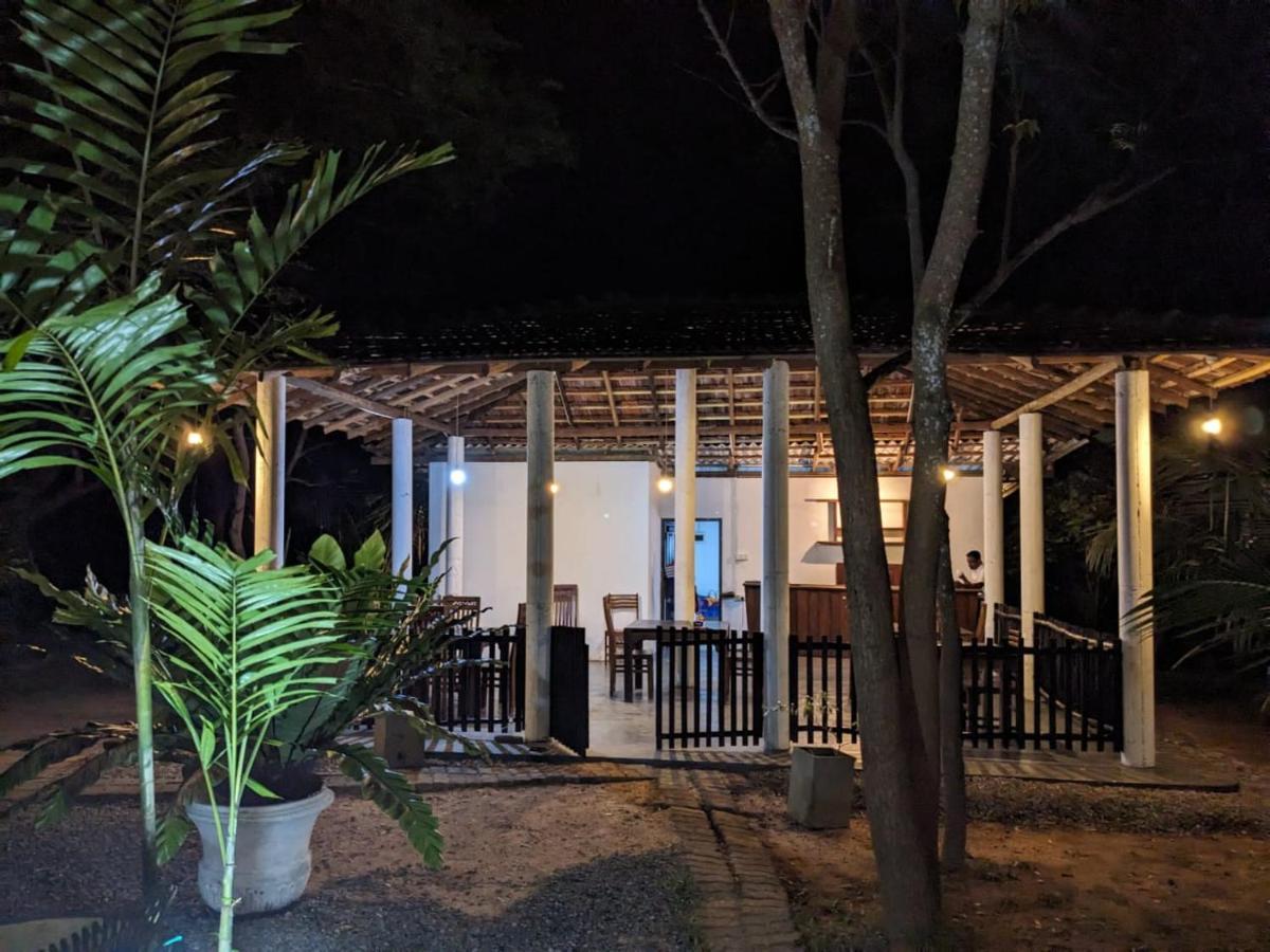 Silent Cabana And Restaurant Marakolliya, Tangalle Exterior foto