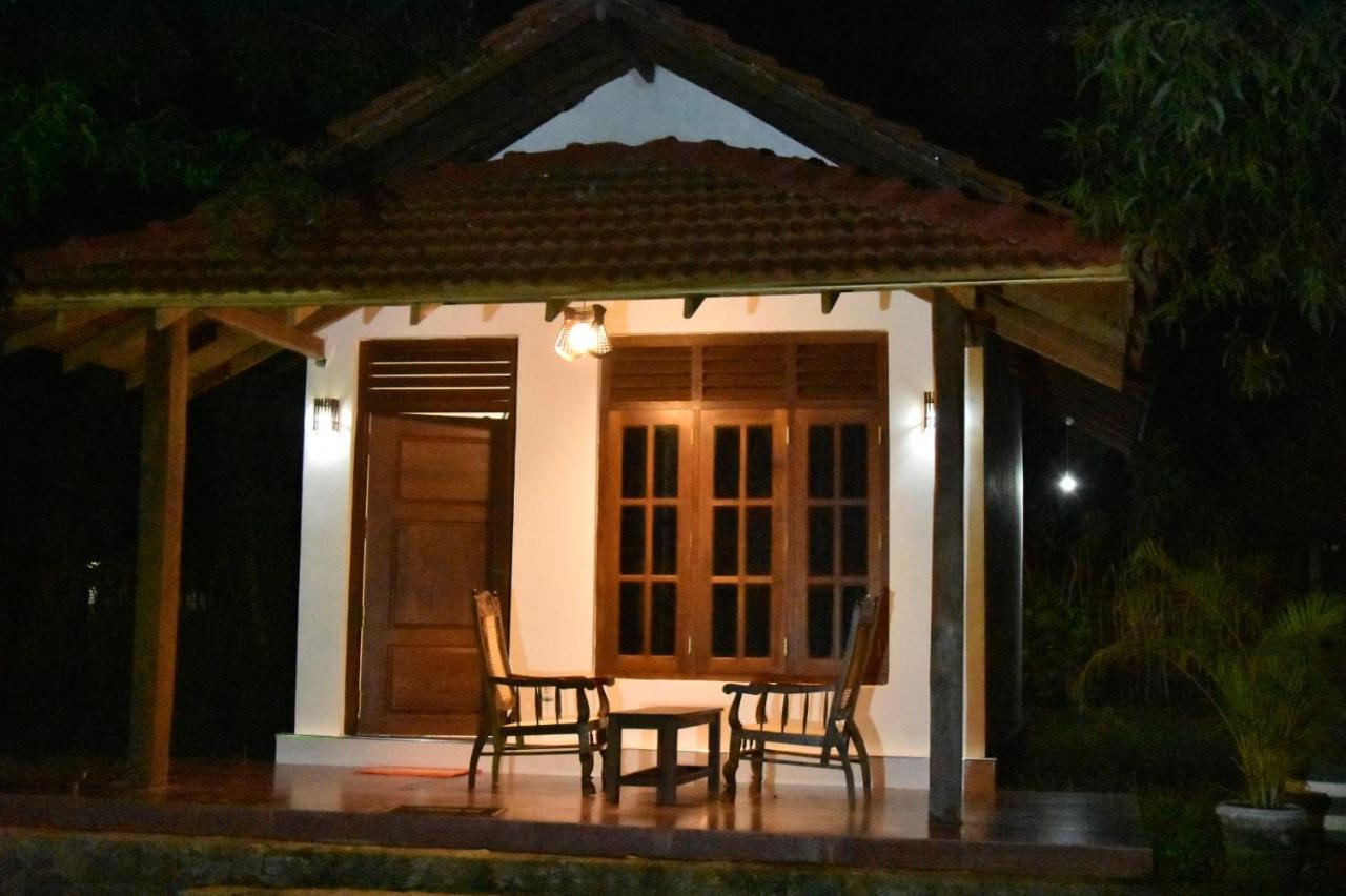 Silent Cabana And Restaurant Marakolliya, Tangalle Exterior foto